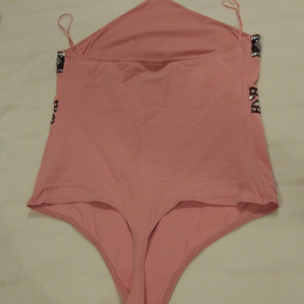 Express Sequenced Halter - Picture 3 of 5